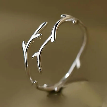 Moonlit Branch Ring | White Gold