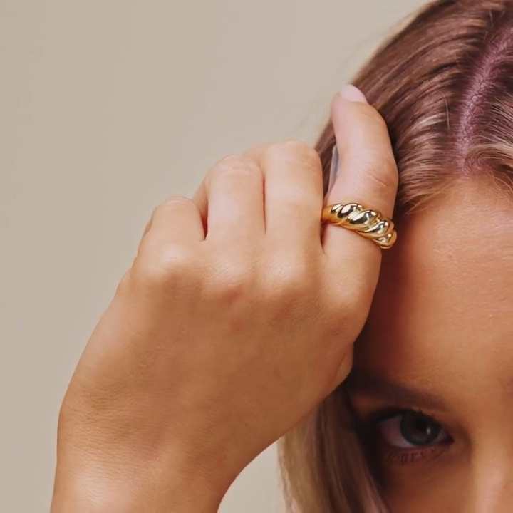 Elaria Visconti Ring | Rose Gold